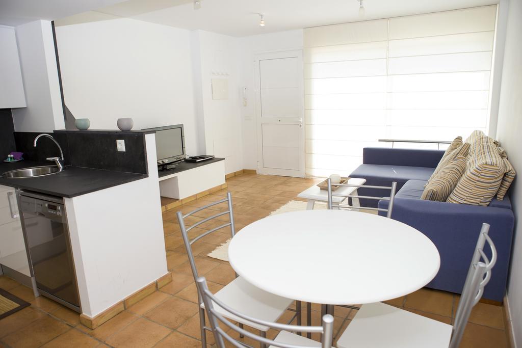 Mimoses Apartaments 卡达克斯 外观 照片